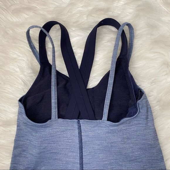 Lululemon Run For Gold Tank - Picture 11 of 14